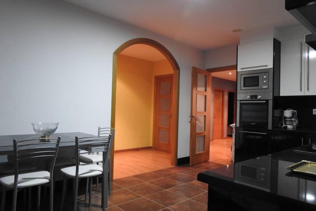 Apartamento De 4 Dormitorios En Камаріньяс Екстер'єр фото